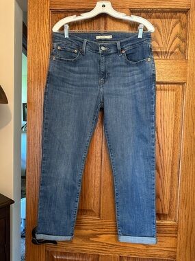 Levi’s Boyfriend Crop Denim Jeans
